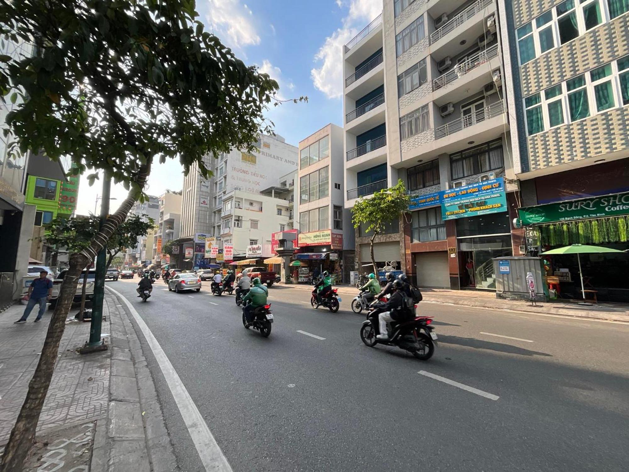 Mai Hoa * Hô Chi Minh-Ville